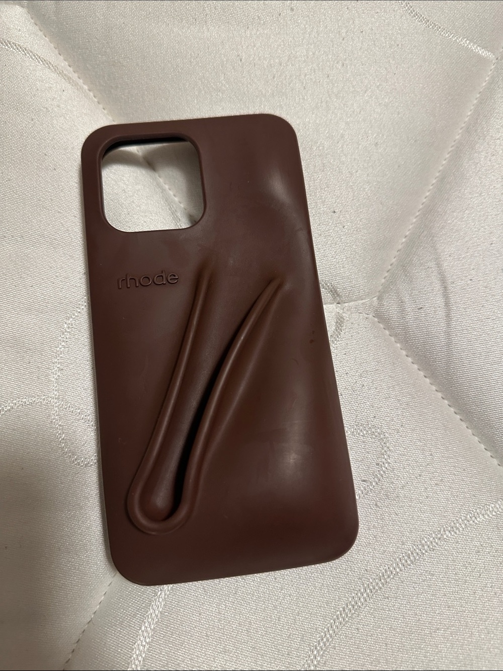 RHODE Brown Silicone Phone Case with Built-In Grip - Picture 4 of 4